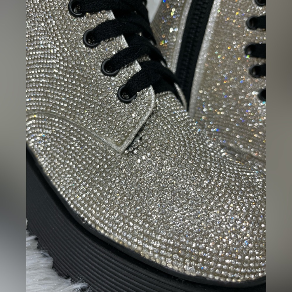 POSTER GIRL Diamond Duchess Rhinestone Combat Boots Zip Up Silver Black Size 6 - Picture 6 of 9